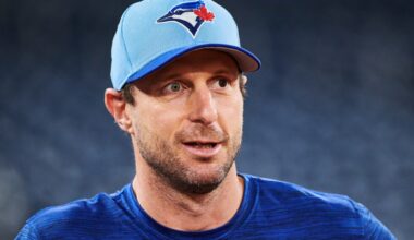 Scherzer and his 8-year-old daughter happy to be staying in Toronto