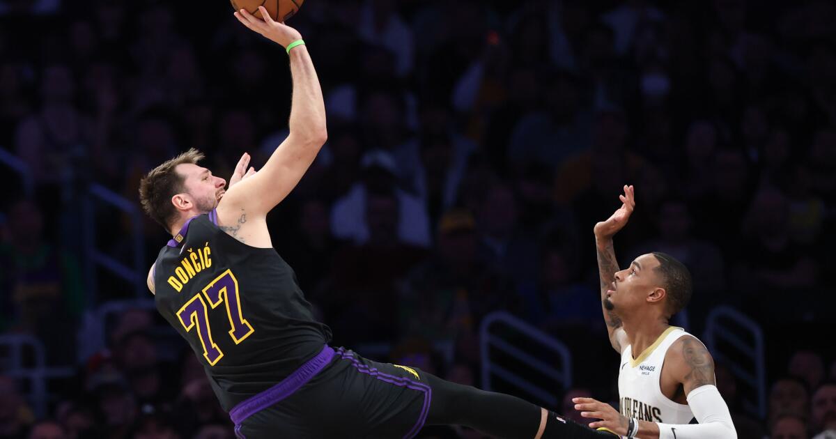 All five starters score in double figures as Lakers defeat Pelicans