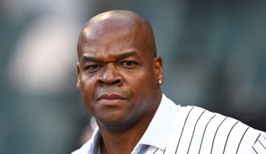 Frank Thomas sues White Sox, Nike and Fanatics over jersey sales