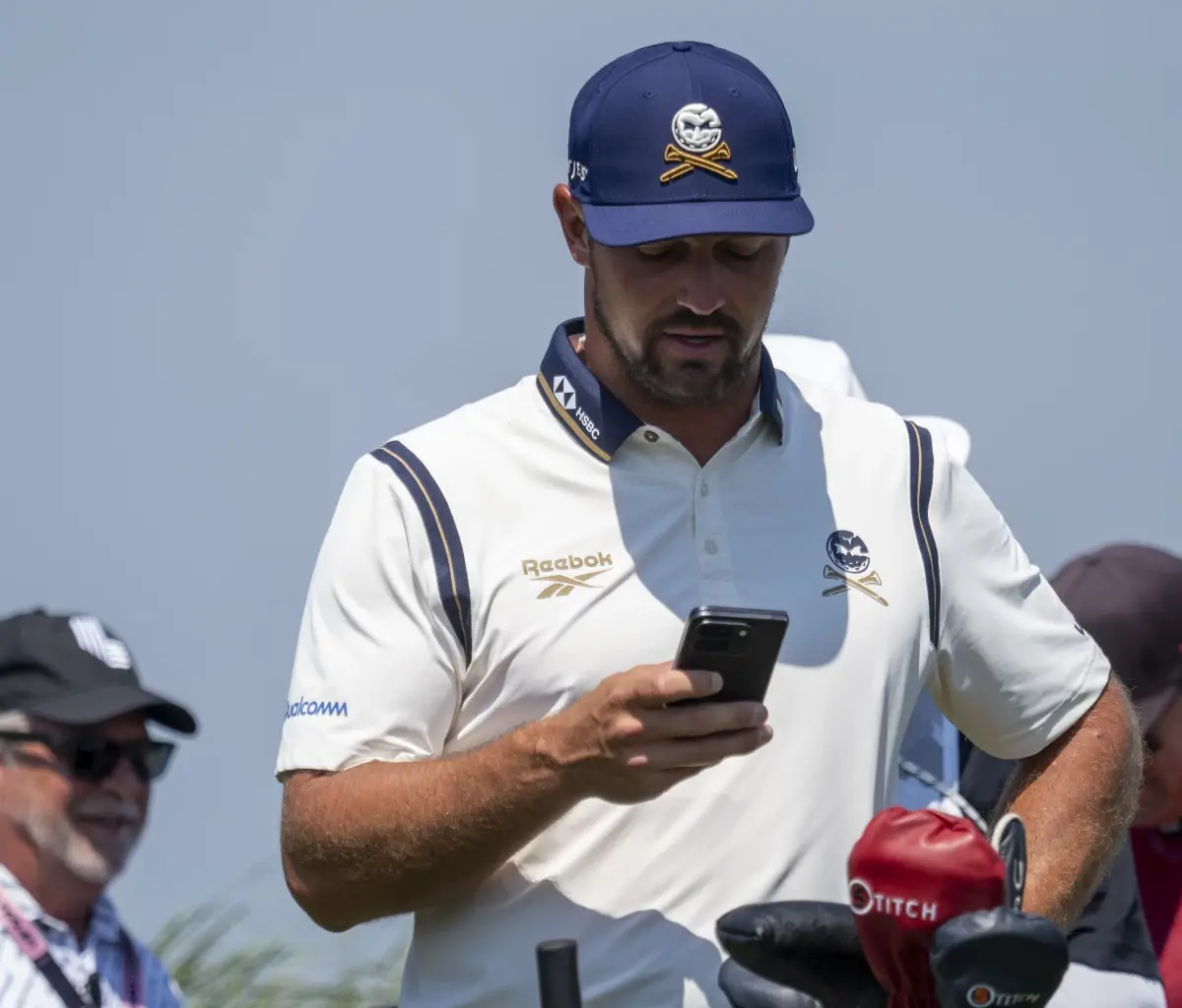 Should golf be an opportunity to divorce your devices?