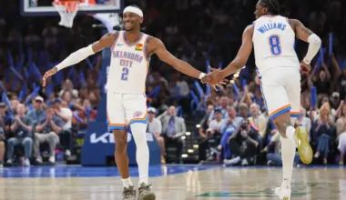 Gilgeous-Alexander scores 30 points and finishes strong as Thunder beat Knicks 111-100