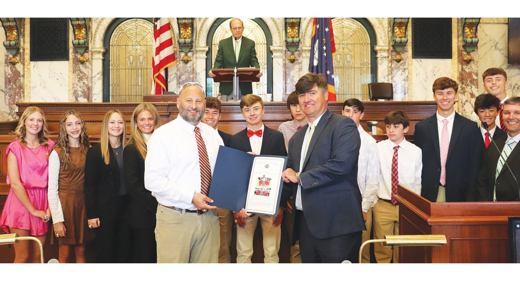 Loyd Star golf champs honored at Capitol