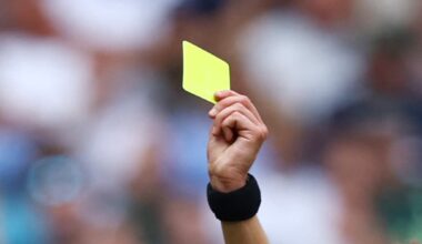 Who is suspended or nearing a ban in FPL Gameweek 29?