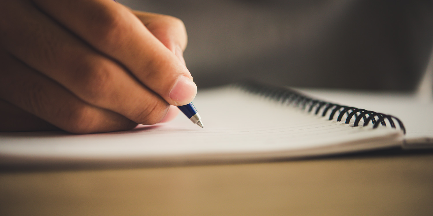 Schizophrenia symptom profiles are reflected in patients' written language