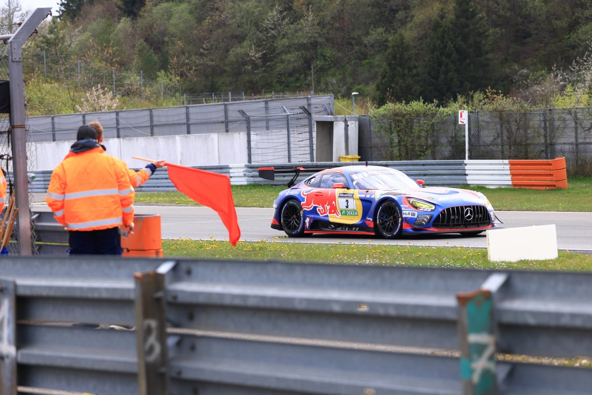 Red flag at Nurburgring