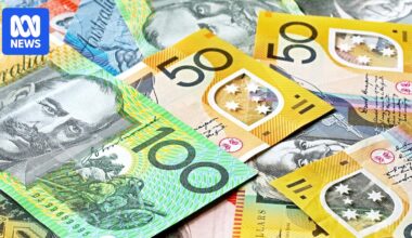 Bond yields at crisis level as Australian government's 10-Year Treasury rate passes 5 per cent