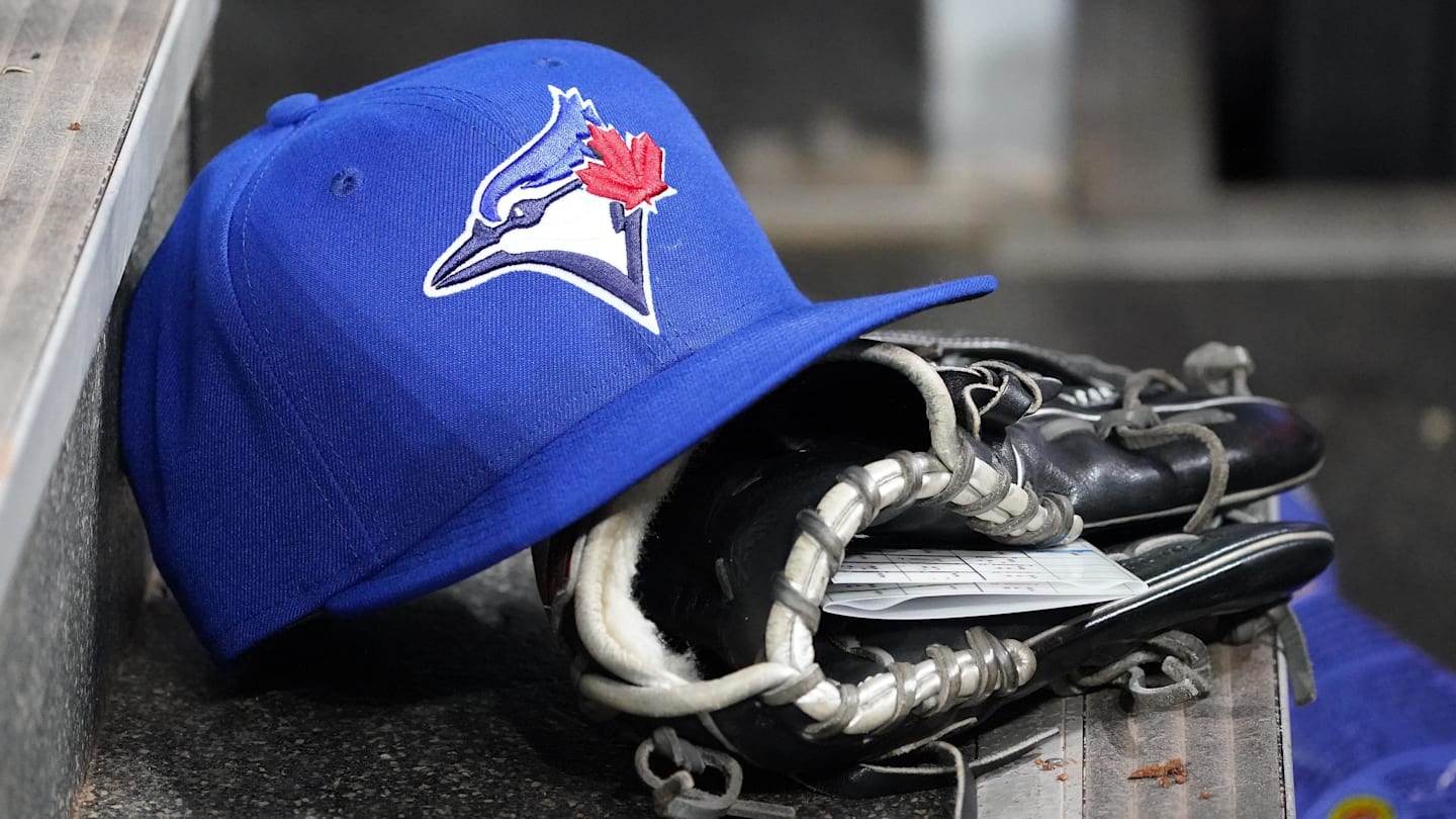 Blue Jays’ 102K Hot Dog Promotion Grabs MLB World’s Attention
