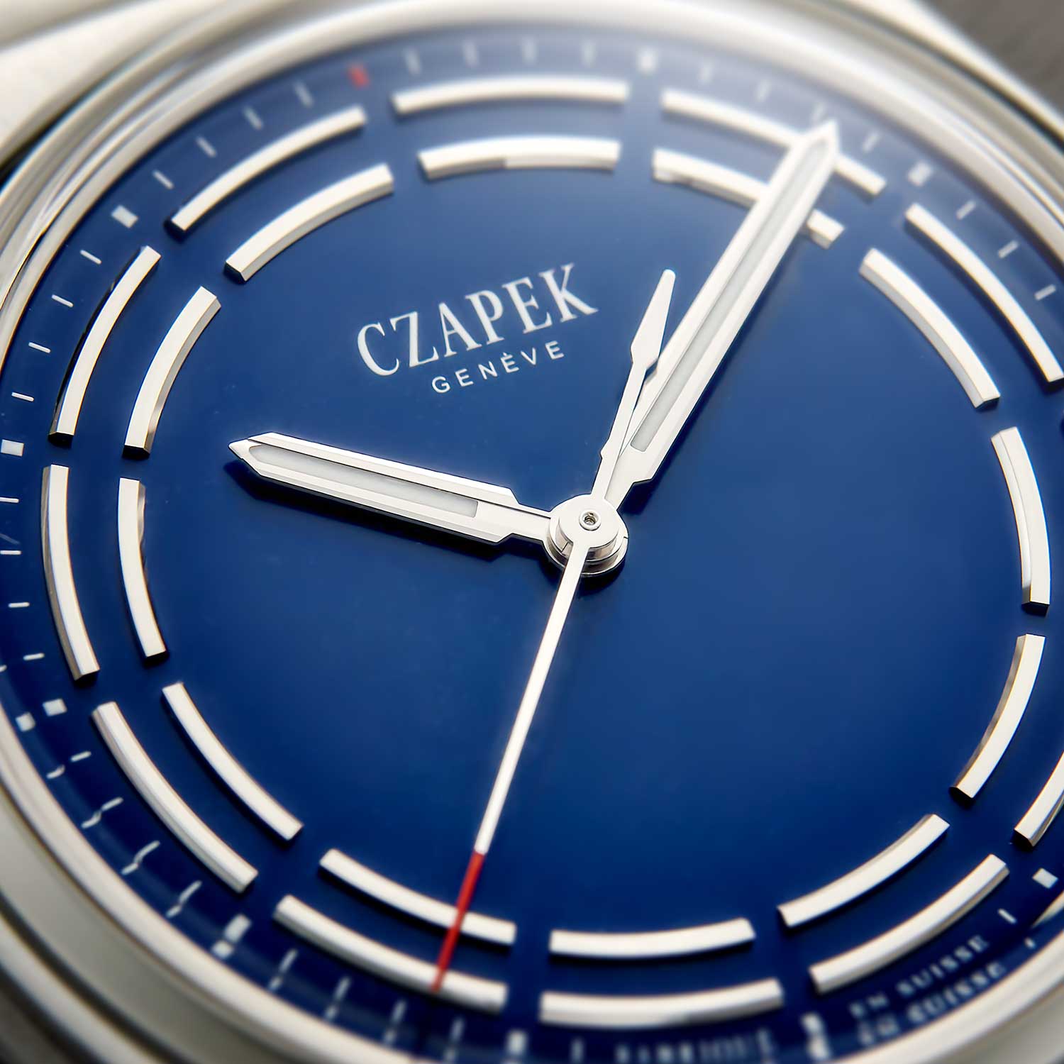 Antarctique Dark Sector Cosmic Blue