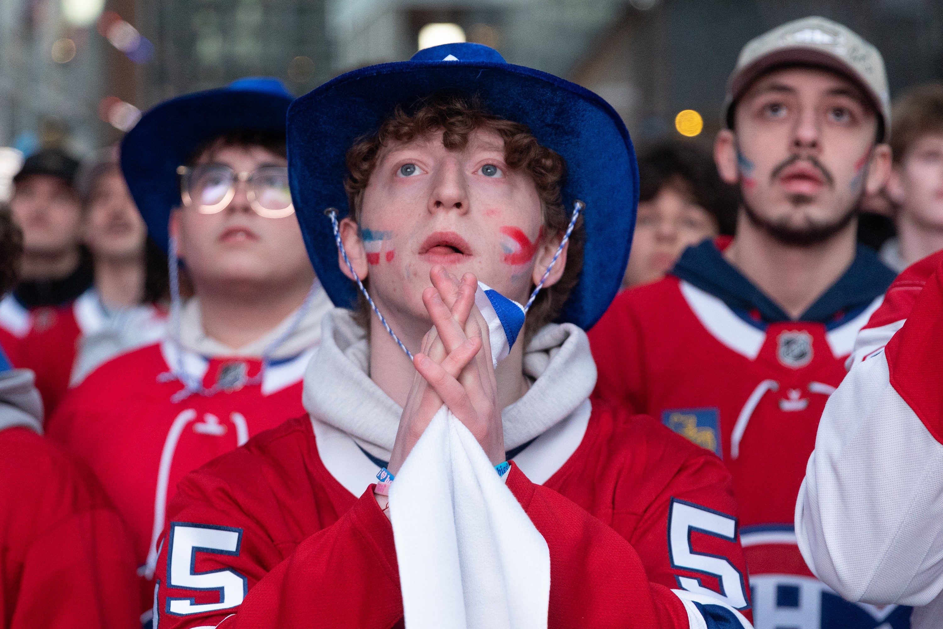 habs fans praying