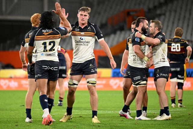 ACT Brumbies come up clutch late for road win over Highlanders