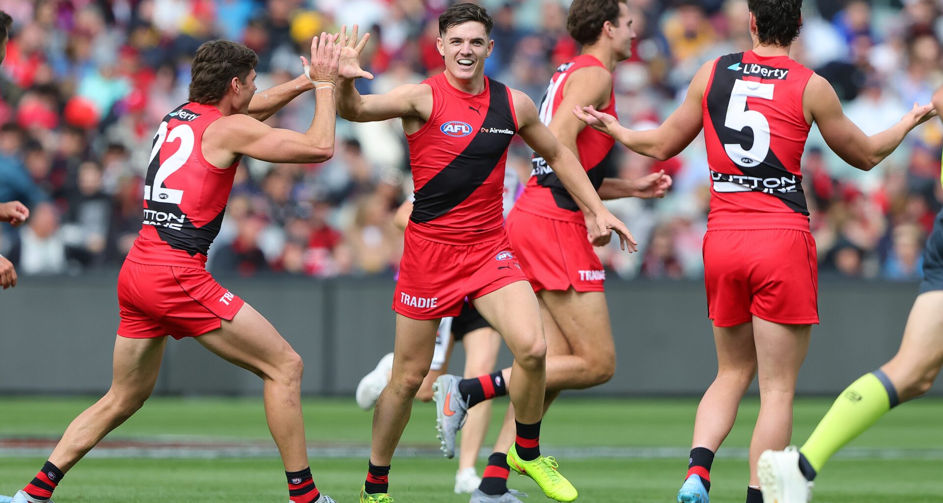 Dons snap losing streak with stirring win over Demons