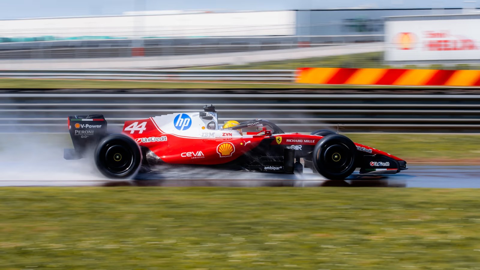 Hamilton completed Pirelli testing with Ferrari