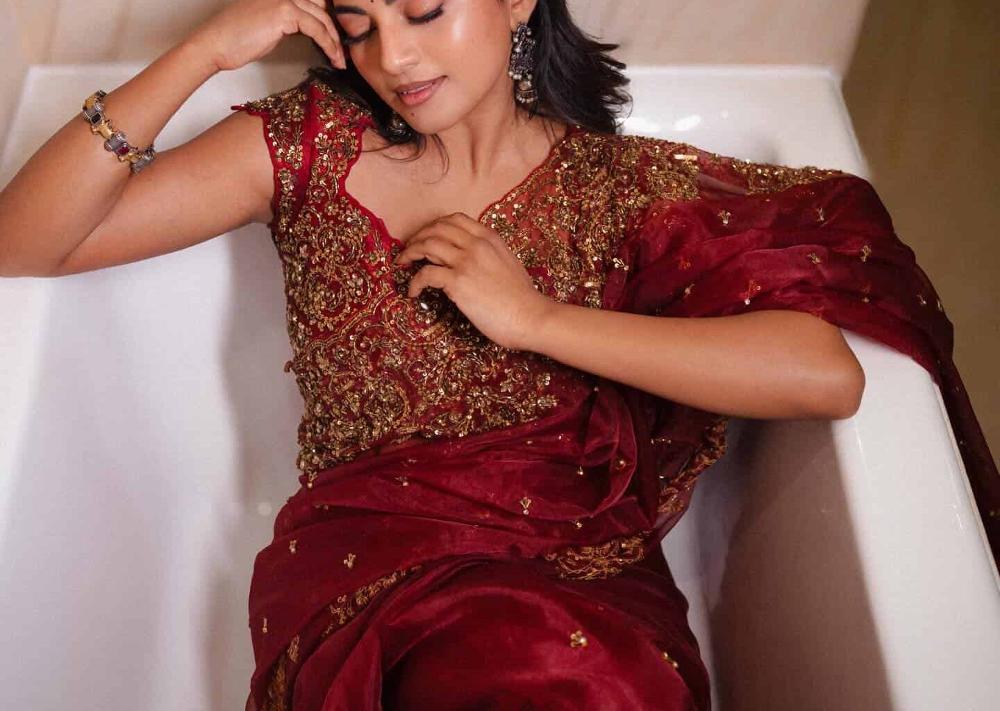 Anandhi Turns a Bathtub into a Royal Throne in a Saree