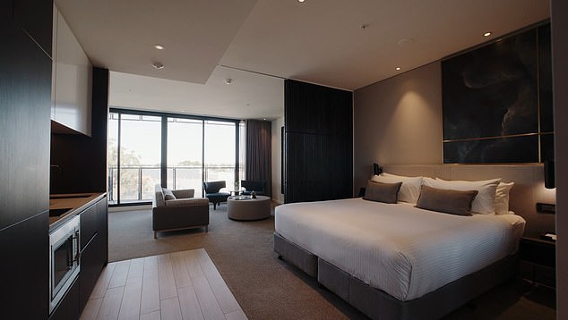 Determined to get answers, Gia made a bold decision - to return to One Global Resorts, where the show is filmed, in a last-ditch attempt to see Scott face to face