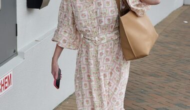 Gemma O'Neill, the organiser of the Her Best Life retreat, arrived at the InterContinental Coogee to meet Meghan Markle and Prince Harry's team last Friday