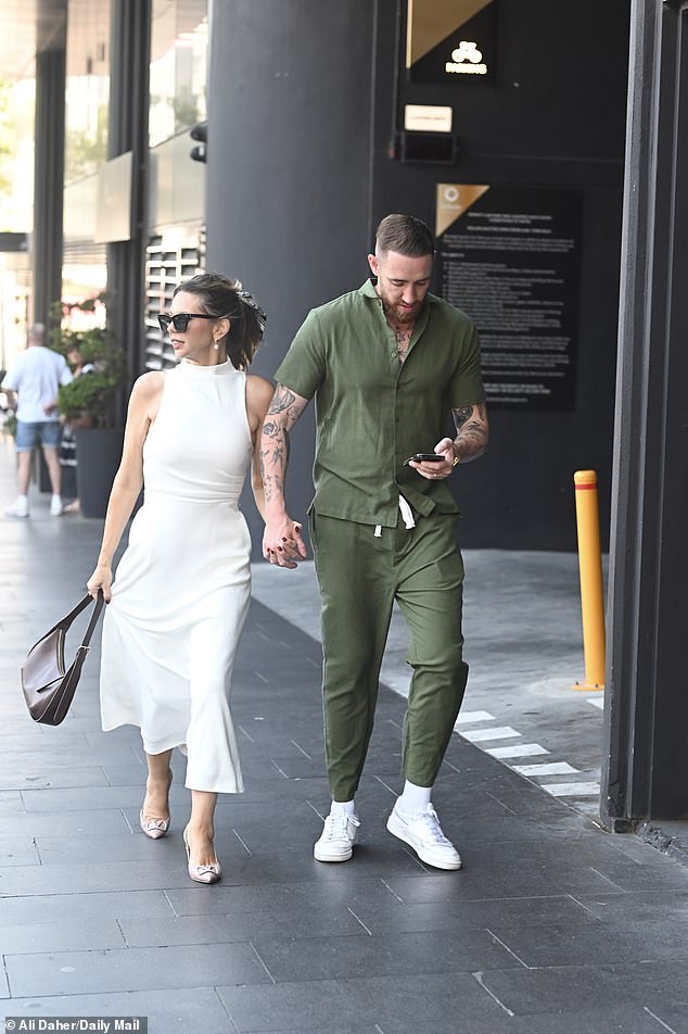 Sources say Danny Hewitt accused ex-wife Bec Zacharia of giving him verbal dressings-down during their relationship. 'He believes the public has been misled,' an insider said