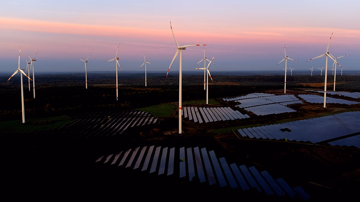 ‘Decoupling from fossil fuel shocks’: Europe’s electricity made 25% cheaper thanks to solar and wind