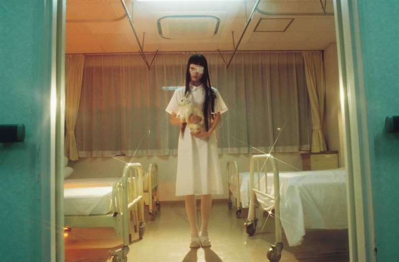 Star, Petra Collins
