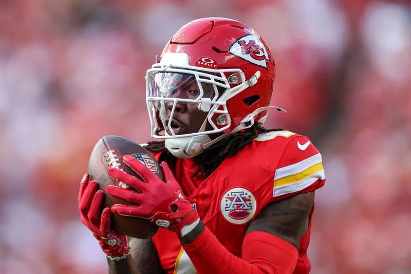 NFL, American Football Herren, USA 2024: Bengals vs Chiefs SEP 15 September 15, 2024: Kansas City Chiefs wide receiver Rashee Rice 4 makes a catch for a touchdown during the first half against the Cincinnati Bengals at GEHA Field at Arrowhead Stadium in Kansas City, MO. David Smith/CSM Credit Image: David Smith/Cal Media Kansas City Mo United States of America EDITORIAL USE ONLY Copyright: xx ZUMA-20240915_zma_c04_205.jpg DavidxSmithx csmphotothree295187