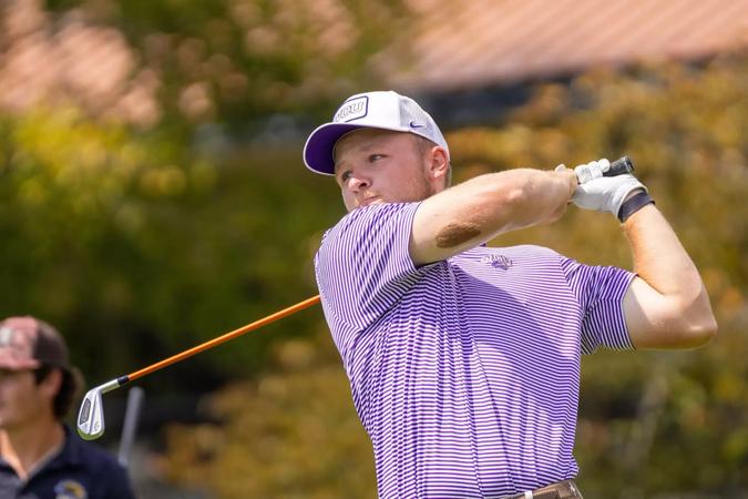 Men’s Golf 10th as Sun Sets Amidst Tuesday’s Second Round