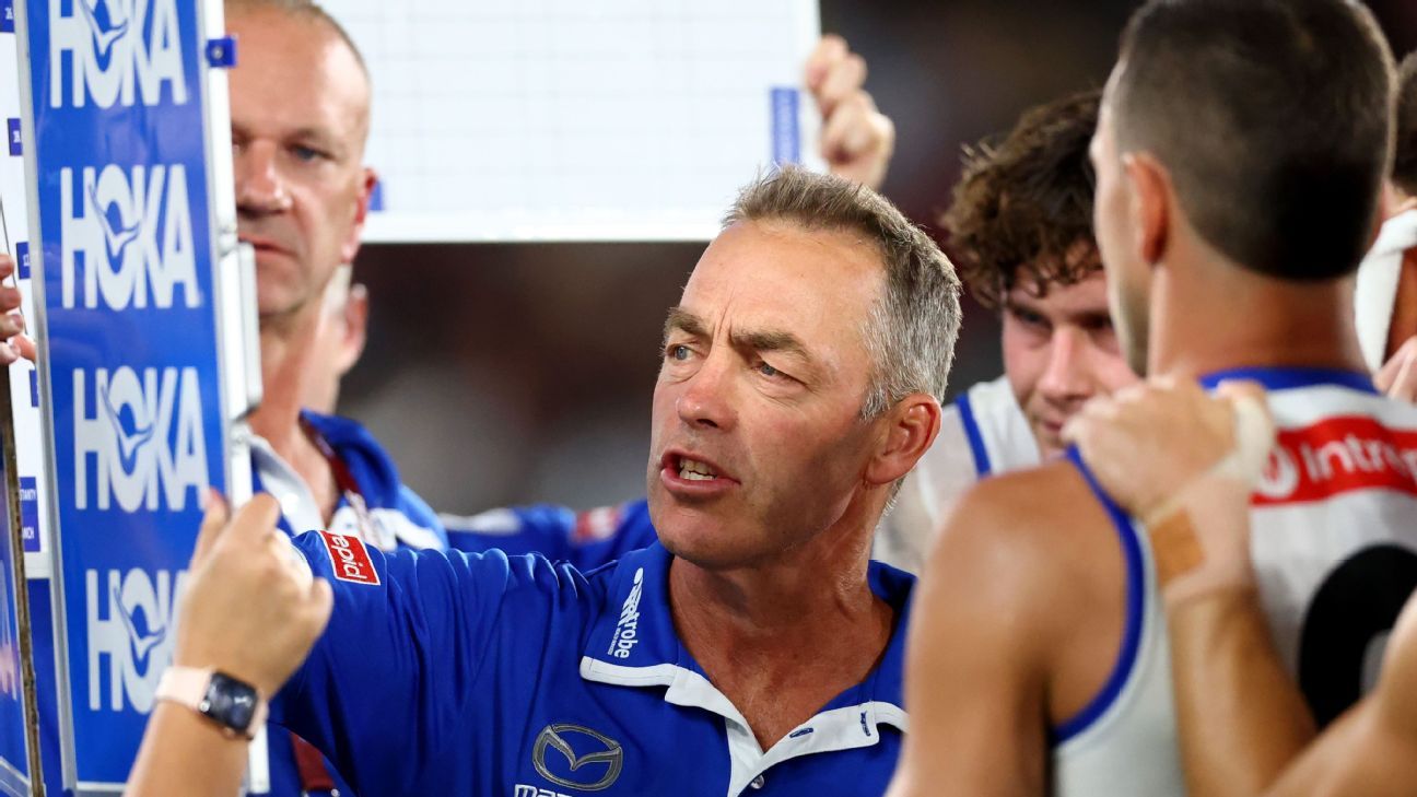 'They'll be at their most dangerous': Clarkson cautious of beleaguered Blues