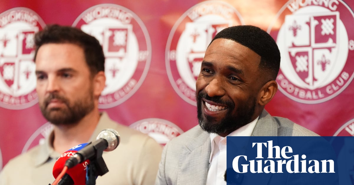 Jermain Defoe grateful and happy to ‘earn his stripes’ before start as Woking manager | Jermain Defoe