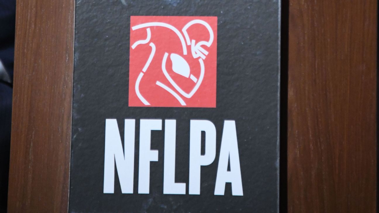 NFLPA supports referees in CBA negotiations with NFL