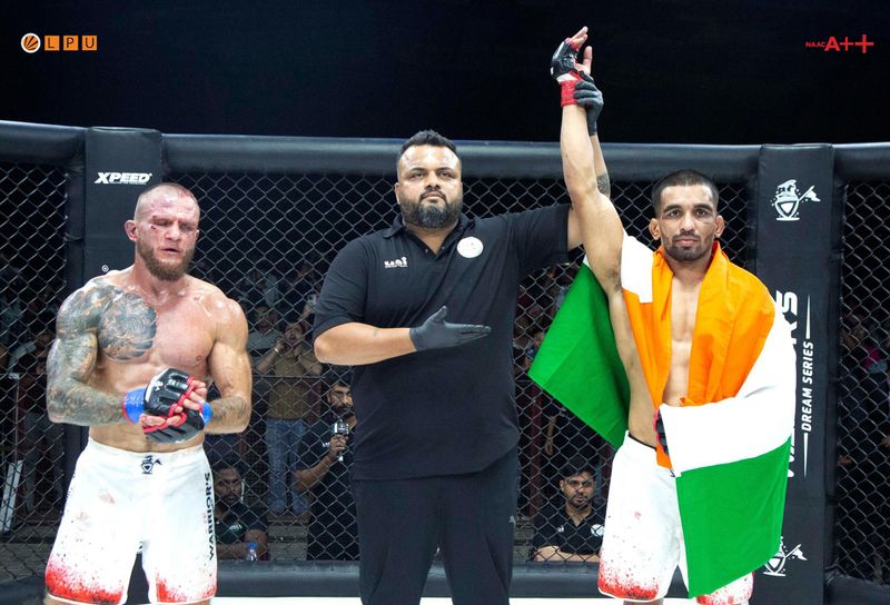 India stakes claim at high-octane MMA fight night