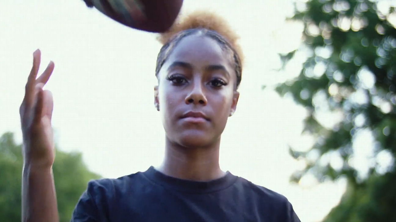 Chiefs launch campaign for Kansas high school girls' flag football