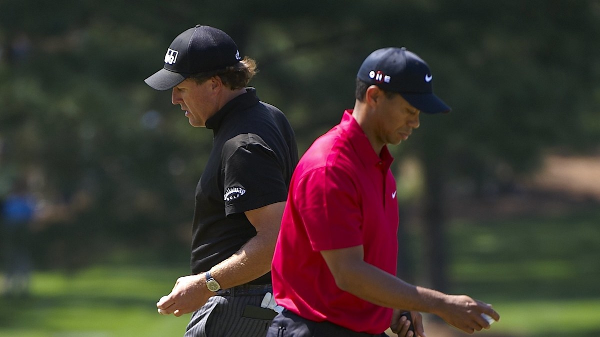 Phil Mickelson withdrawal, 32-year first, Tiger Woods update