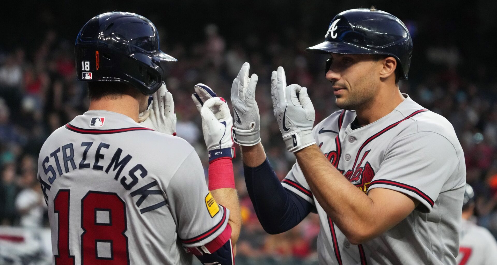 Braves ride an 8-run fifth inning and cruise past the Diamondbacks, 17-2