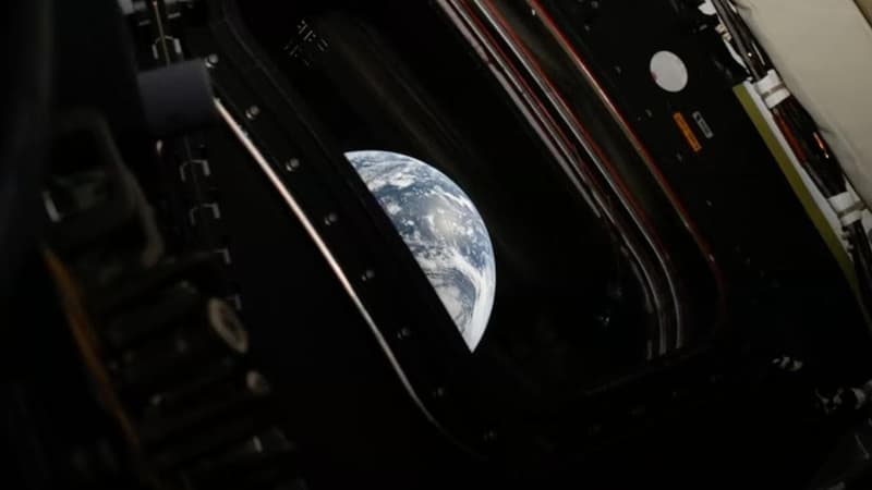 Artemis II astronauts capture earth's blue beauty
