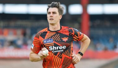 Cummins heads back home for final scan on injured back