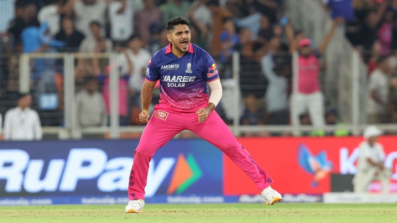 Torture by yorker - Deshpande nails 'em in final over