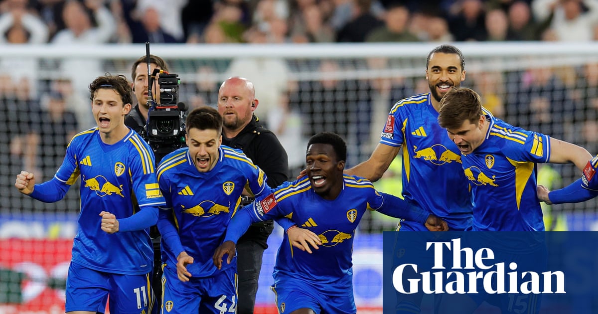 Leeds hold nerve to win shootout after West Ham’s dramatic fightback | FA Cup