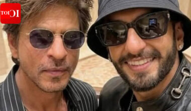 Shah Rukh Khan and Ranveer Singh's selfie sparks frenzy; fans say 'Badshah and Dhurandhar together' - PICS |