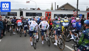 Train splits Tour of Flanders as Tadej Pogačar wins for third time, Demi Vollering wins women's race