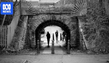 Decades of economic decline has 'broken' Britons, pushing one fifth of people into poverty and towards political Reform