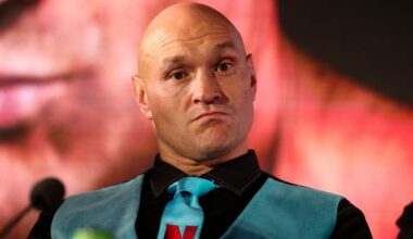 Tyson Fury gives update on broken relationship with father ahead of boxing return