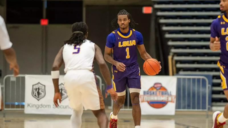 Men's basketball signs NAIA Second Team All-American EJ McQuillan
