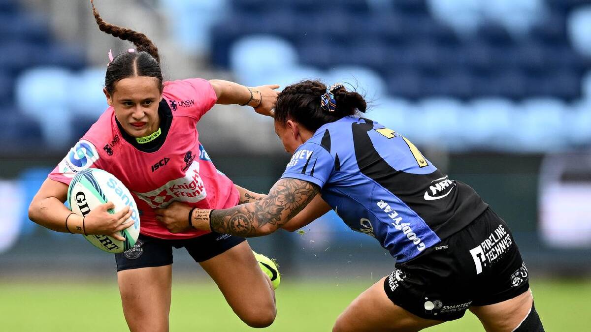 Teen Waiaria Ellis is in line to play her first Test of the year after being named on the bench. (Dan Himbrechts/AAP PHOTOS)