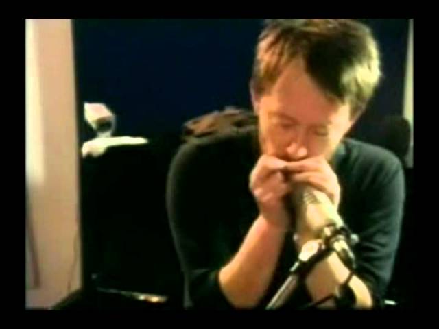 Radiohead Covers Joy Division’s Ceremony