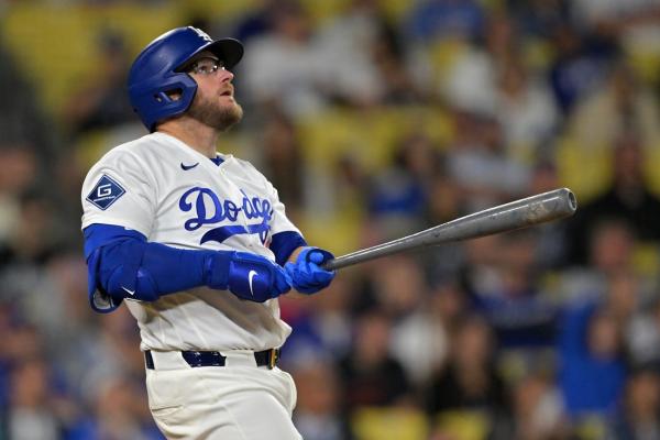 MLB roundup: Dodgers walk off Rangers on Max Muncy’s 3rd HR of night