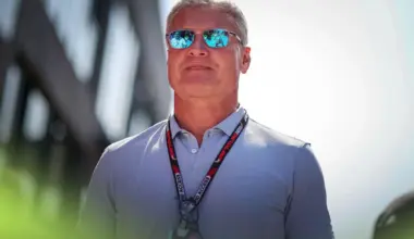Nigel Mansell tried to ban David Coulthard from Williams garage