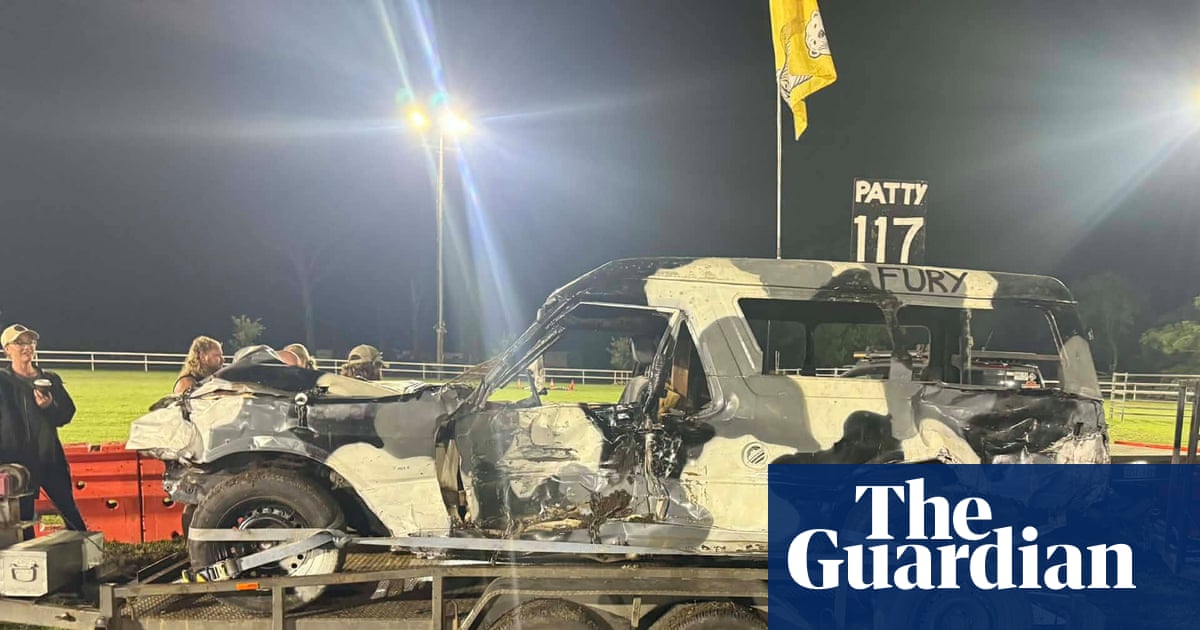 Australia’s demolition derby collides with safety rules as fans fight to save the ‘oddball’ motor sport | Rural and regional Australia