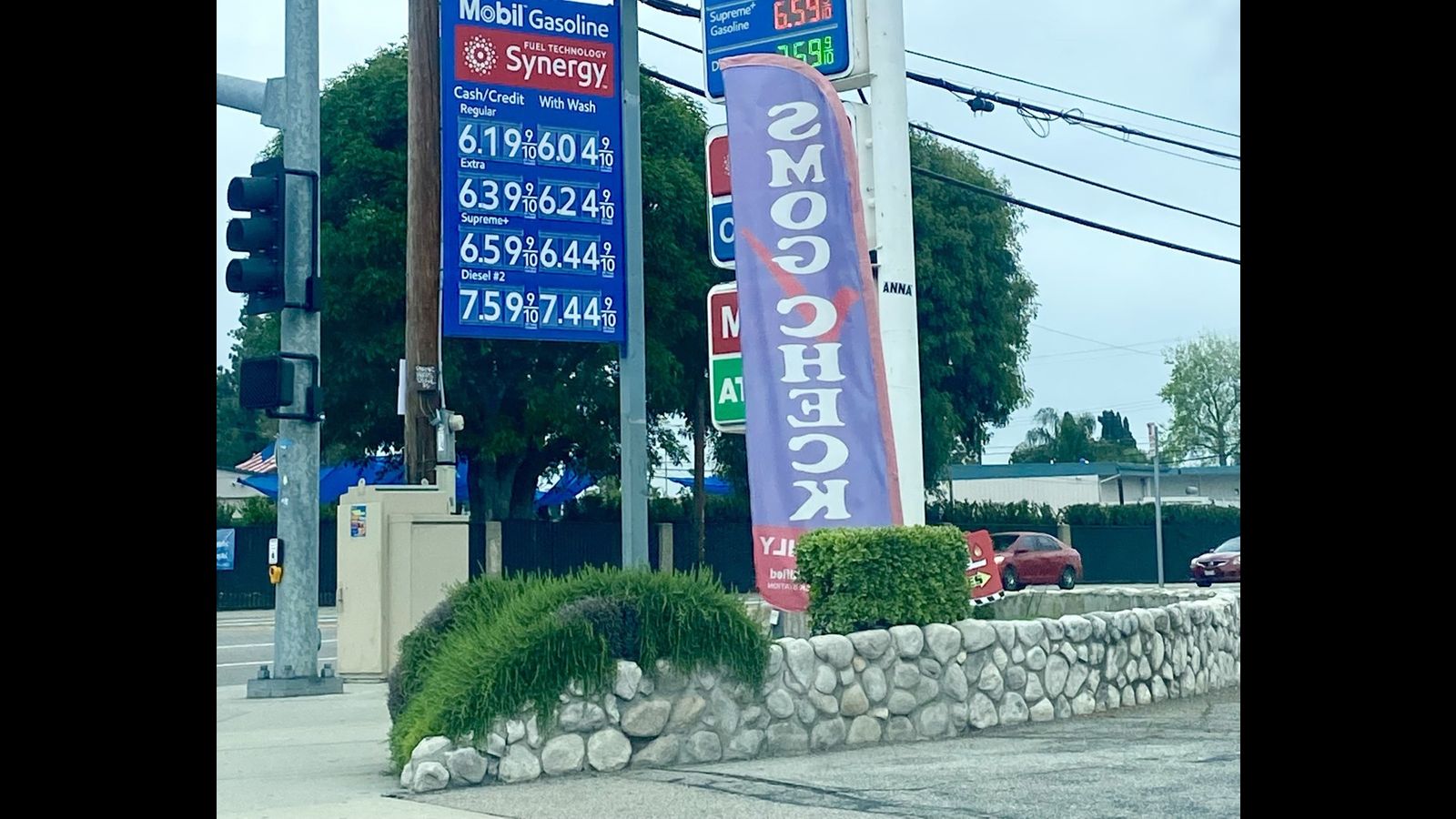 Fuel shock sends inflation soaring while the oligarchy grows richer