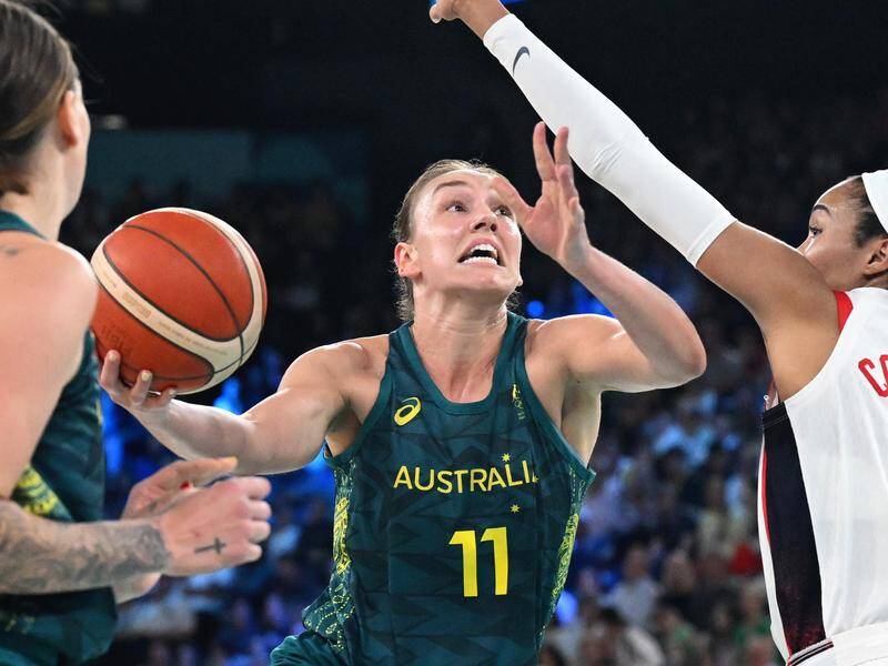 Australian basketball star Alanna Smith has signed a three-year deal with the Dallas Wings. Photo: Dave Hunt/AAP PHOTOS