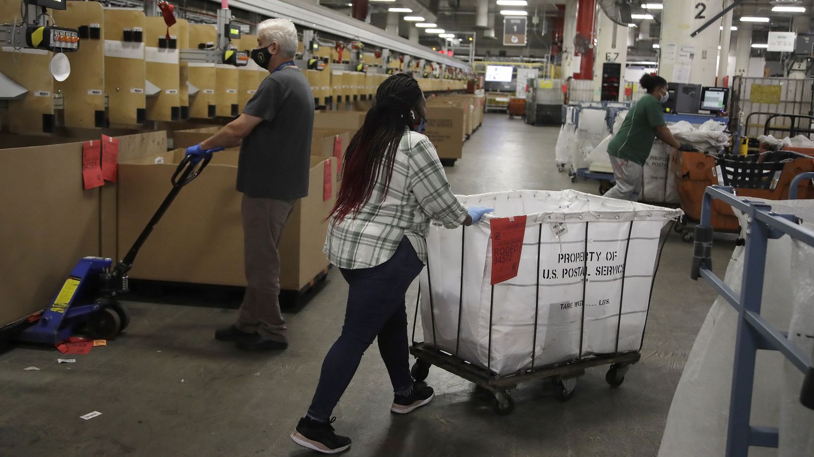 USPS moves to suspend pension payments amid deepening financial crisis