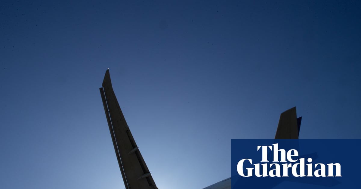 Australia should set immigration targets to achieve a ‘stable temporary population’, report says | Migration