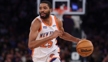 Knicks' Bridges ups games played streak with 23-second stint